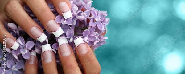 Fototapeta Nägel mit Flieder