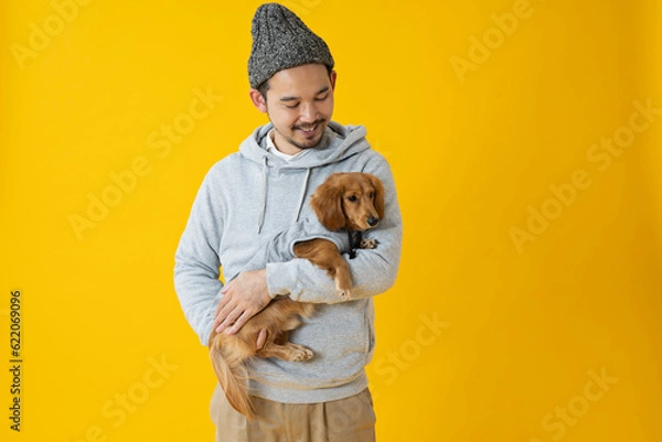 Obraz ダックスフンド,30代男性,黄色