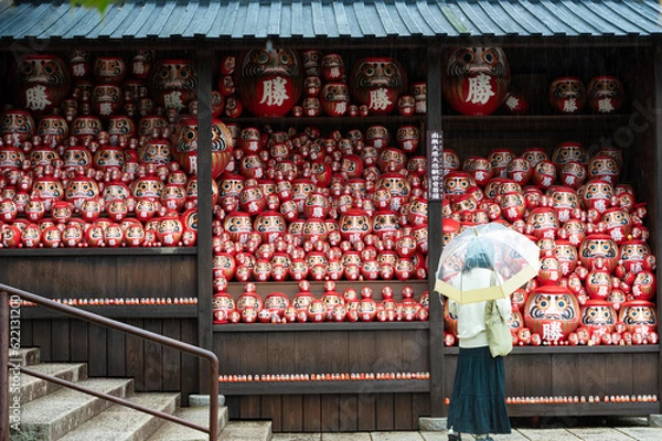 Obraz A vibrant image showcasing a crowd of Darumas in the streets of Osaka, Japan. A colorful and culturally rich representation of this iconic Japanese tradition. Perfect for projects related to Japanese