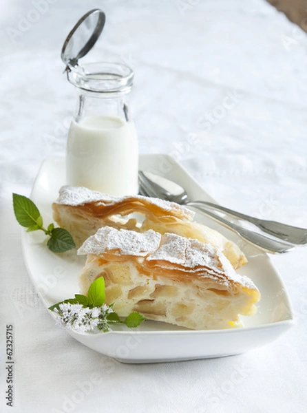 Obraz Strudel mit Quark