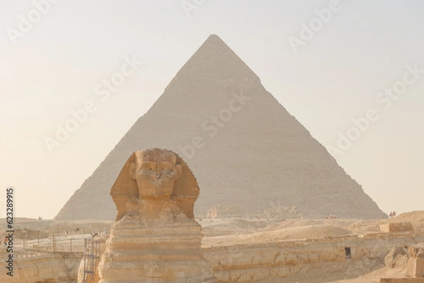 Fototapeta sphinx and pyramid