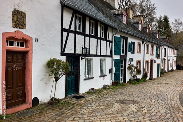Fototapeta Fachwerkhäuser mit Kopfsteinpflaster