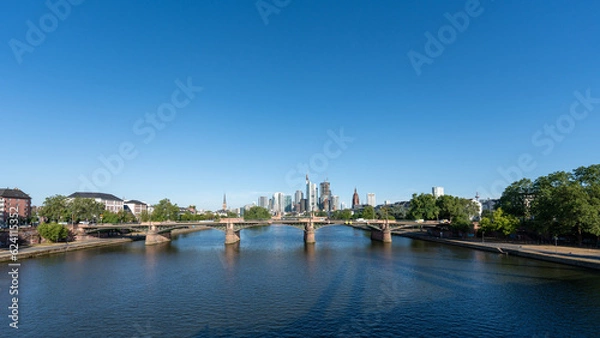 Obraz river in the city