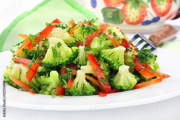 Obraz Salad with broccoli and paprika