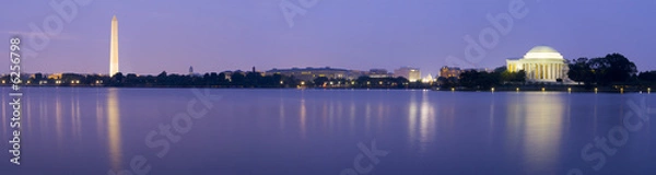 Fototapeta Panoramic of the Washington & Jefferson Memorials at night 