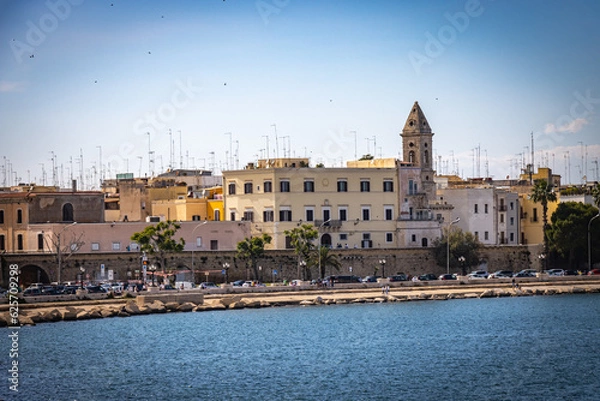 Obraz harbour of bari, puglia, boats, palm trees, seaside, italy, europe