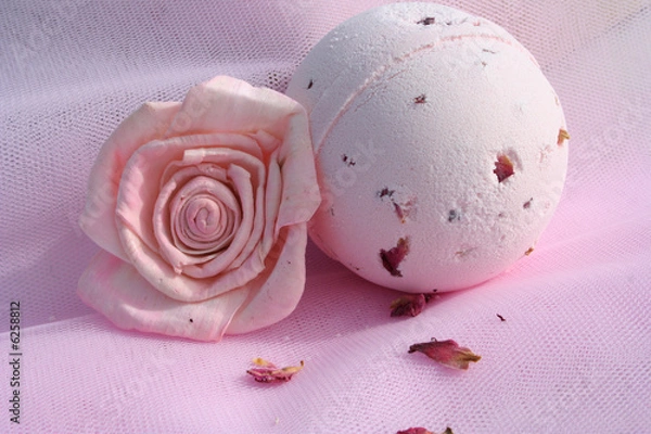 Obraz Kula do kąpieli i róża