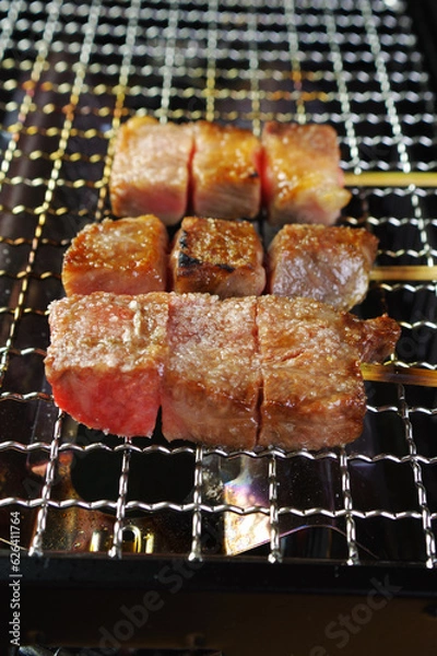 Obraz 美味しく焼けた松阪肉の牛串