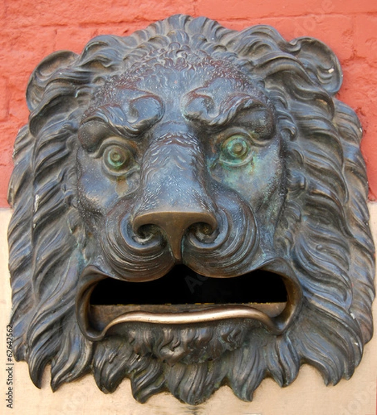 Fototapeta Leone cassetta postale