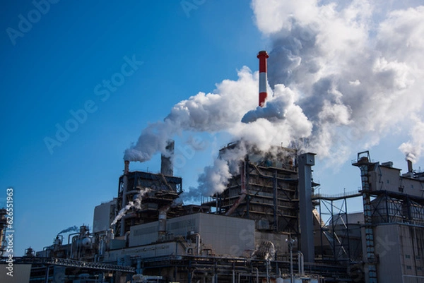 Fototapeta パルプ工場から吐き出す水蒸気