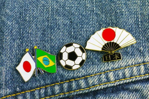 Obraz サッカー　国旗のピンバッジ