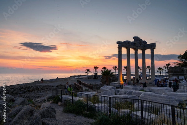 Obraz colums in side, Turkey