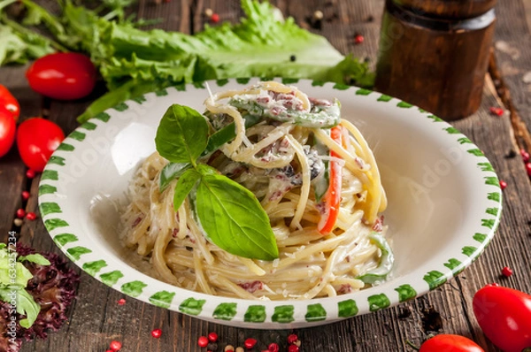 Fototapeta spaghetti with sauce