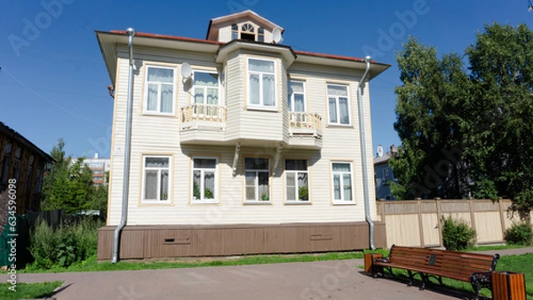 Obraz ARKHANGELSK, RUSSIA - July, 29, 2023: old architecture, architectural monuments on Chumbarov-Luchinsky street