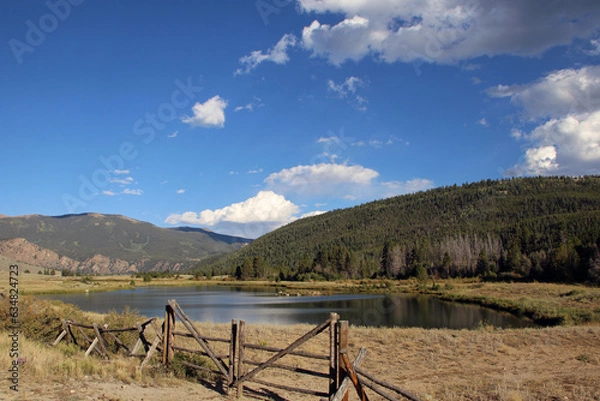 Fototapeta Rocky Mountain Pond