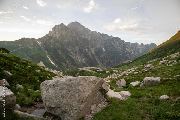 Fototapeta 夏の劔澤テント場から見る剱岳