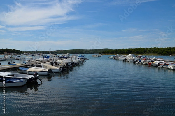 Obraz boats in the harbor