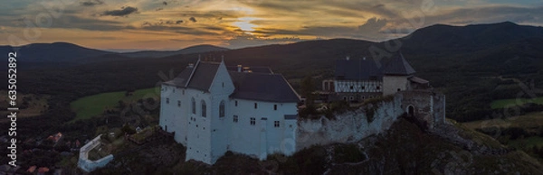 Obraz sunset over the castle