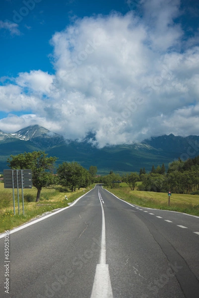 Obraz road in the mountains