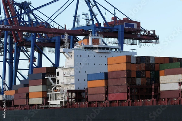 Fototapeta Containerschiff am Terminal
