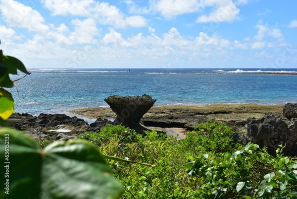 Fototapeta 奥武島　龍宮神 (Okinawa)