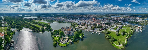 Obraz Panoramic view of city Schwerin with Castle (Germany)