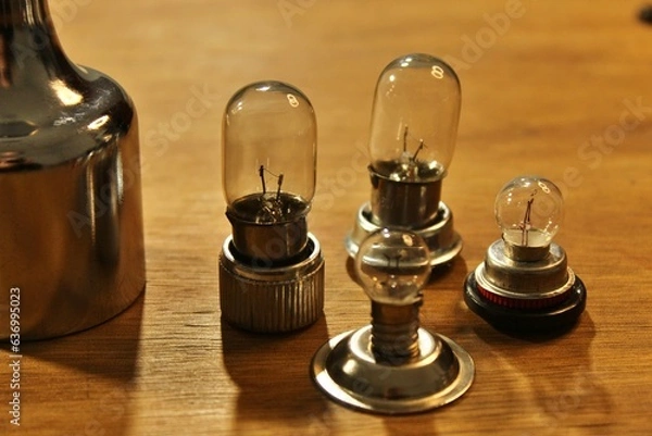 Obraz four lamps on the table