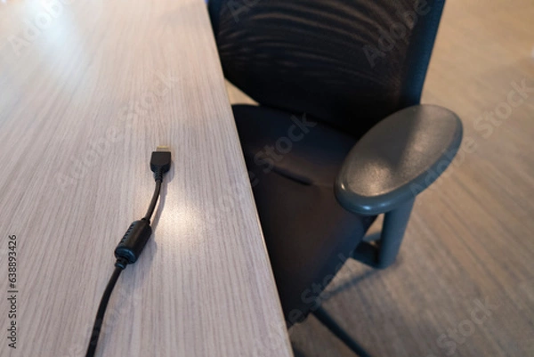 Obraz A vacant office echoes with remote work's transformation.
