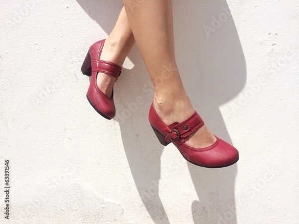 Obraz A woman in red shoes