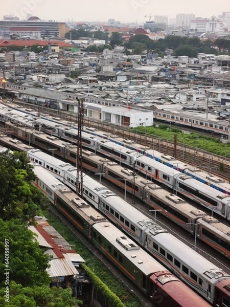 Obraz train in the city