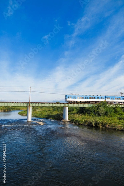 Obraz 朝の通勤車両