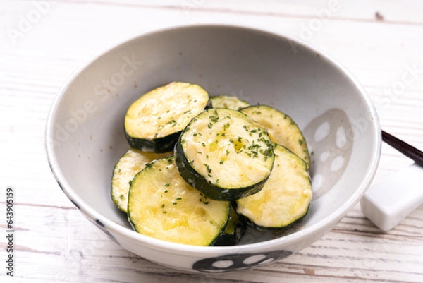 Fototapeta ズッキーニのマヨ炒め