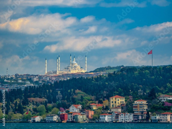 Obraz Beautiful mosque in Istanbul with colorful sky and foreground 