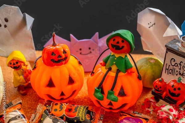 Fototapeta ハロウィンの飾り付けとお菓子