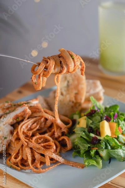 Obraz Pasta with salad