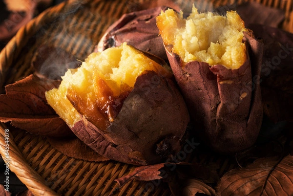 Obraz 熱々、ほっくほくの石焼芋