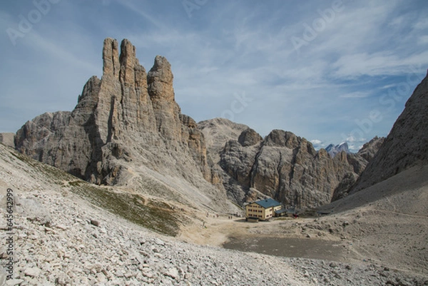 Fototapeta Trekking in Dolomites / Dolomiti mountains, Catinaccio / Rosengarten, Panoramic view of Torri del Vajolet / Vajolet, Beautiful landscape