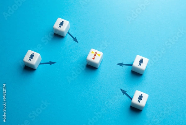 Obraz Attracting businessmen and investors. The lighthouse is attracting new employees. Agitate people to go after. Follow up. Guiding. Rebuild the team. Remind your original goals.