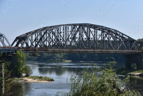 Fototapeta Most kolejowy im. Ernesta Malinowskiego na rzece Wisła w Toruniu, architektura, konstrukcja stalowa 