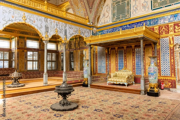 Fototapeta The Harem of the Sultans in the Topkapi Palace. in Istanbul, Turkey. Harem (Throne Room / Imperial Hall) is an important part of the Topkapi Palace.
