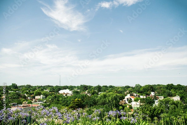 Obraz Vista de Poblado con Cielo