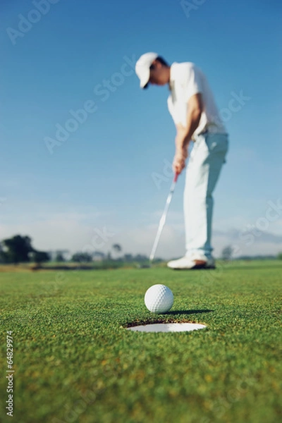 Obraz Putting golf man