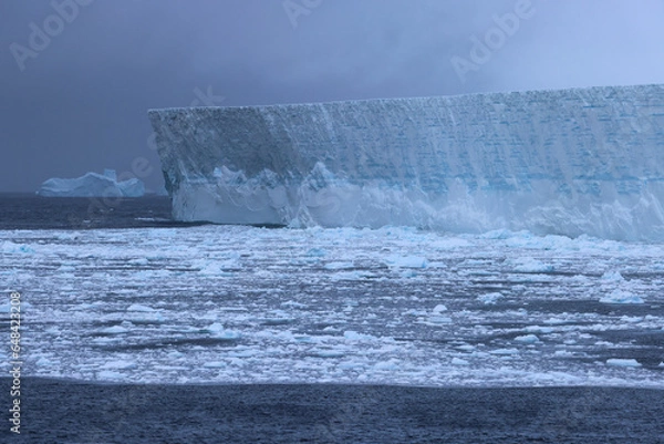 Obraz Giant iceberg in antarctica