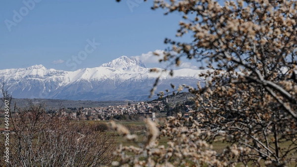 Fototapeta Spring view of the L'Aquila valley of the Abruzzo region overlooking