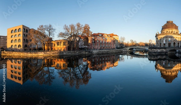 Fototapeta Berlin, Am Spreeufer