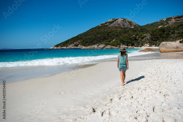 Fototapeta Australia, Little Beach with a combination of turquoise water, white sand, granite headlands & greenery is one of the most picturesque, perfect and magical beaches in Western Australia.