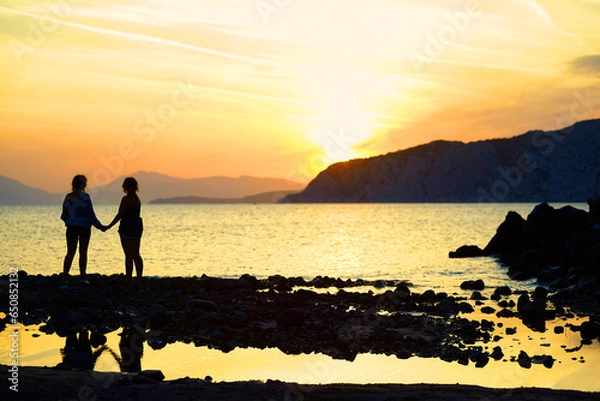 Fototapeta Amiche e sorelle