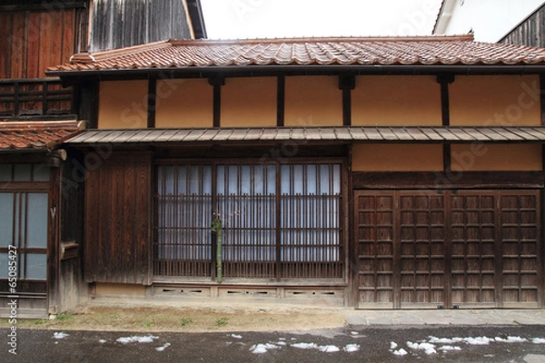 Fototapeta 冬の石見銀山の大森地区の街並み