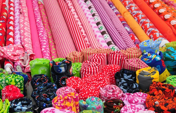 Obraz bunte Stoffballen