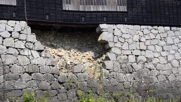 Fototapeta 崩れた石垣